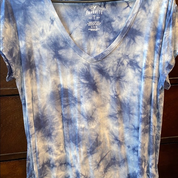 Worn once American eagle favorite tee - Picture 2 of 2